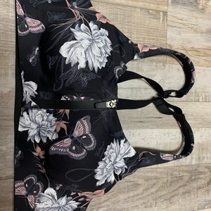 Victoria’s Secret size 34B supportive sports bra